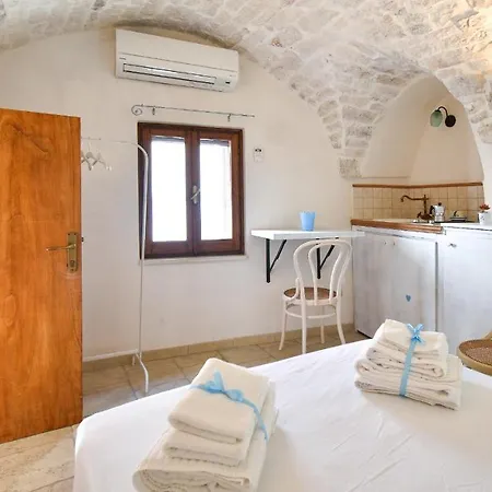 La Piazzetta 1-2-3 By Typney * Ostuni
